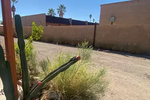 1031 E Irwin Pl, Tucson, AZ 85719 - Photo 19