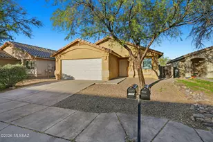 6563 E Ladonna Ln, Tucson, AZ 85756 - Photo 3