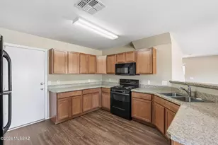 6179 E Bramble St, Tucson, AZ 85756 - Photo 9