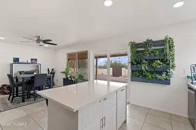 2710 S Black Moon Drive, Tucson, AZ 85730 - Photo 11