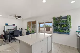 2710 S Black Moon Dr, Tucson, AZ 85730 - Photo 11