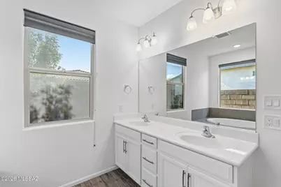 9954 E Brookbank Trail, Tucson, AZ 85747 - Photo 17