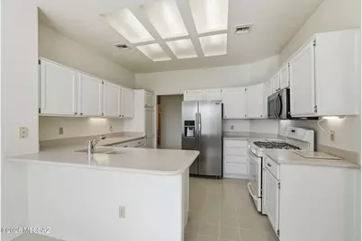 846 E Royal Ridge Drive, Oro Valley, AZ 85755 - Photo 5