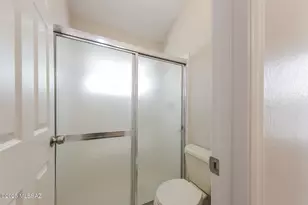 7828 N Roundstone Dr, Tucson, AZ 85741 - Photo 13