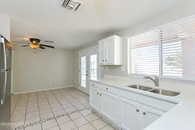 2550 W Vereda Amarillo, Tucson, AZ 85746 - Photo 7