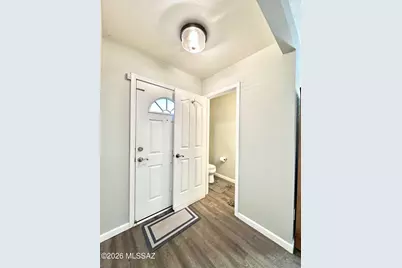 7049 S Dunnock Drive, Tucson, AZ 85756 - Photo 7