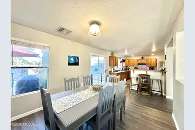 7049 S Dunnock Drive, Tucson, AZ 85756 - Photo 9