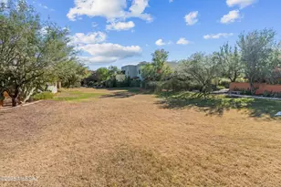 166 E Limberlost Dr, Tucson, AZ 85705 - Photo 31