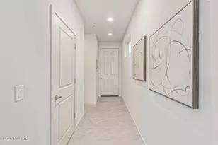 8821 N Sherry Cervi Wy, Tucson, AZ 85743 - Photo 9