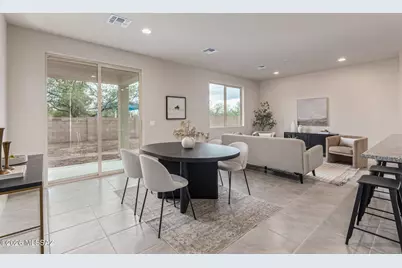 8821 N Sherry Cervi Way, Tucson, AZ 85743 - Photo 17