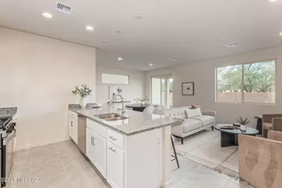 8821 N Sherry Cervi Way, Tucson, AZ 85743 - Photo 25