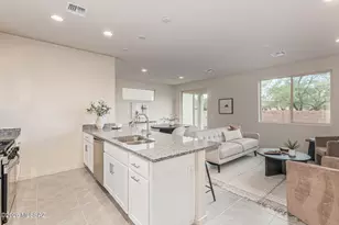 8821 N Sherry Cervi Wy, Tucson, AZ 85743 - Photo 25