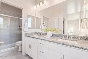 8821 N Sherry Cervi Wy, Tucson, AZ 85743 - Photo 5