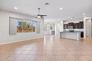 6492 W Whispering Windmill Ln, Marana, AZ 85658 - Photo 7