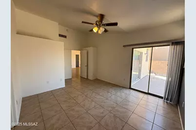 8628 S Desert Dove Drive, Tucson, AZ 85747 - Photo 7