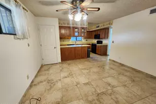 1833 S Oak Park Dr, Tucson, AZ 85710 - Photo 7