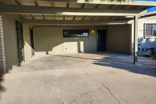 1833 S Oak Park Dr, Tucson, AZ 85710 - Photo 3