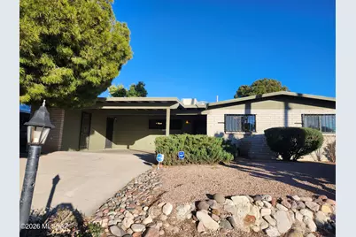 1833 S Oak Park Drive, Tucson, AZ 85710 - Photo 1