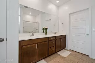 7738 S Sugarbend Dr, Tucson, AZ 85757 - Photo 29