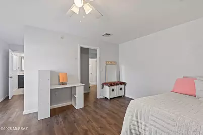 8449 E Kent Place, Tucson, AZ 85710 - Photo 19