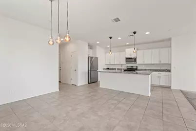 10704 W Embrey Drive, Marana, AZ 85653 - Photo 7