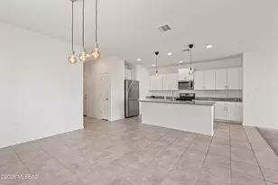 10704 W Embrey Dr, Marana, AZ 85653 - Photo 7