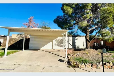 7028 N Starview Drive, Tucson, AZ 85741 - Photo 1