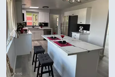 7140 E 28th Street, Tucson, AZ 85710 - Photo 3