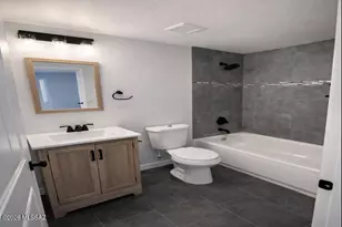 2720 N Hopi Pl, Tucson, AZ 85705 - Photo 9