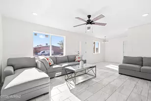 3042 W Christopher Dr, Tucson, AZ 85746 - Photo 13