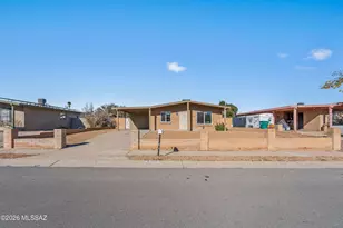 3042 W Christopher Dr, Tucson, AZ 85746 - Photo 3