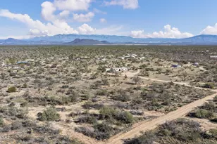 7640 W Maverick Rd, Sahuarita, AZ 85629 - Photo 25