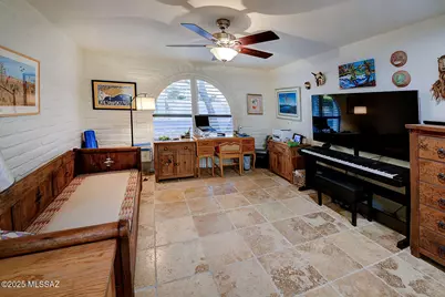 6513 N Green Briar Drive, Tucson, AZ 85718 - Photo 17
