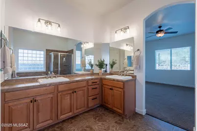12584 N Sunrise Shadow Drive, Marana, AZ 85658 - Photo 5