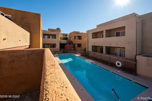 1810 E Blacklidge Dr, Tucson, AZ 85719 - Photo 11