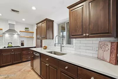 2259 E Spring Street, Tucson, AZ 85719 - Photo 3