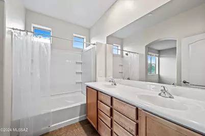 2442 E Emerald Moon Drive, Tucson, AZ 85718 - Photo 17