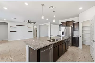 554 W Grantham Street, Vail, AZ 85641 - Photo 5