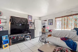 4609-4611 E 17th St, Tucson, AZ 85711 - Photo 9