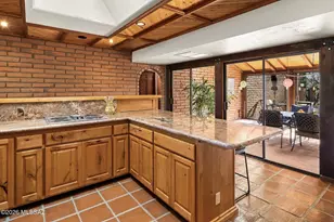 8028 E Maguey Dr, Tucson, AZ 85750 - Photo 15