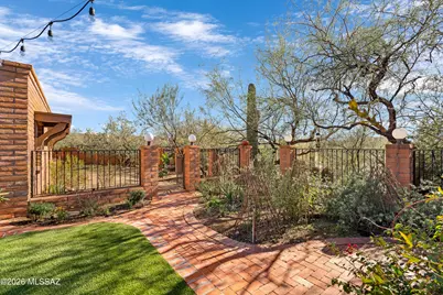 8028 E Maguey Drive, Tucson, AZ 85750 - Photo 33
