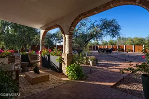 1005 W Emerine Dr, Tucson, AZ 85704 - Photo 31