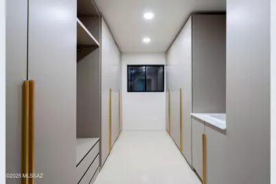 1005 W Emerine Drive, Tucson, AZ 85704 - Photo 11