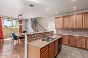 2713 N Neruda Ln, Tucson, AZ 85712 - Photo 11