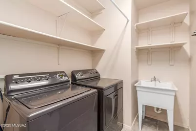 2713 N Neruda Lane, Tucson, AZ 85712 - Photo 31