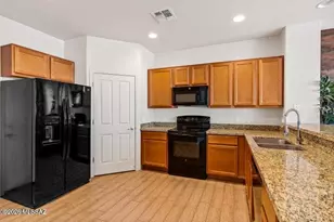 2850 N Silkie Pl, Tucson, AZ 85719 - Photo 13