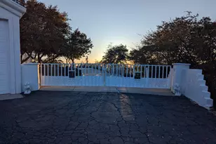 568 N Las Flores Dr, Oracle, AZ 85623 - Photo 3