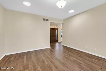 1071 Camino Corrida, Oro Valley, AZ 85704 - Photo 15