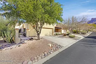 1071 Camino Corrida, Oro Valley, AZ 85704 - Photo 3