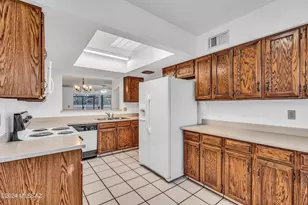 7860 E Baker St, Tucson, AZ 85710 - Photo 9